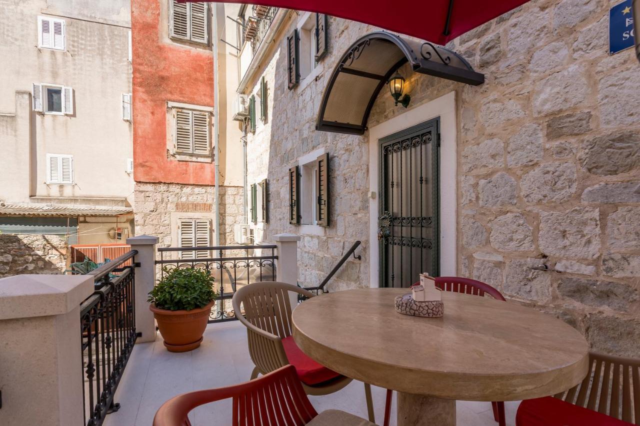 Apartments And Rooms Villa Erede Split Exterior photo