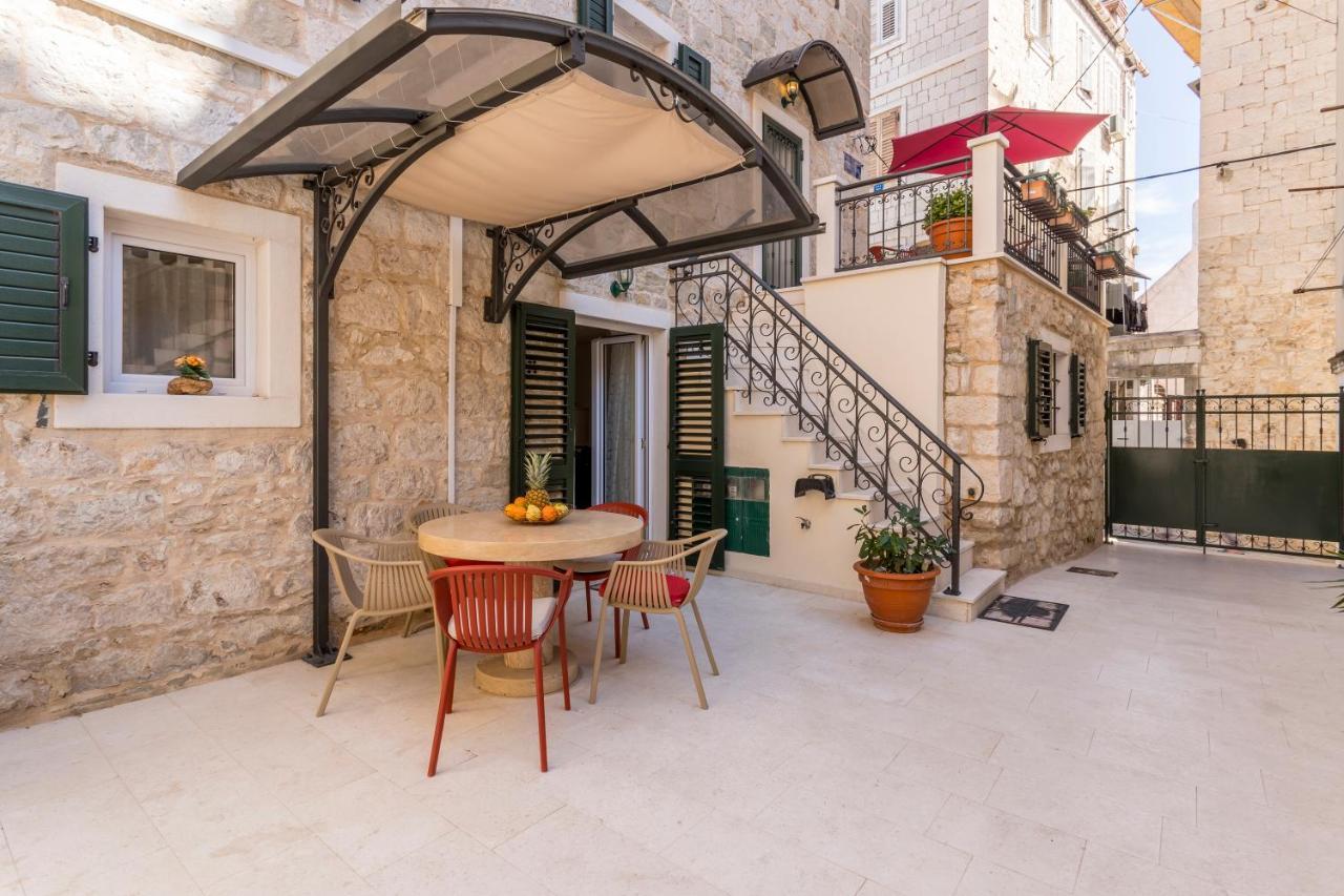 Apartments And Rooms Villa Erede Split Exterior photo
