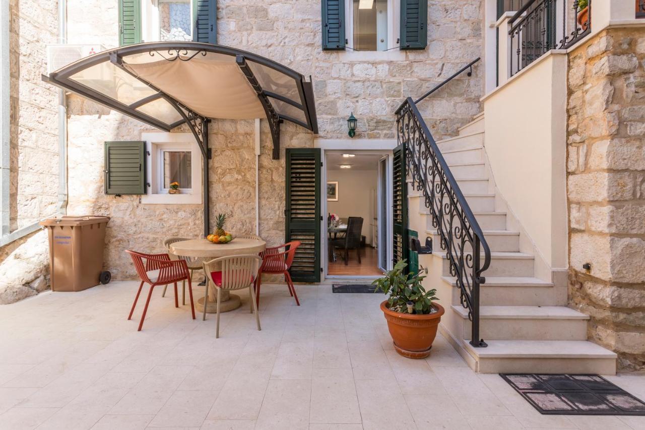 Apartments And Rooms Villa Erede Split Exterior photo